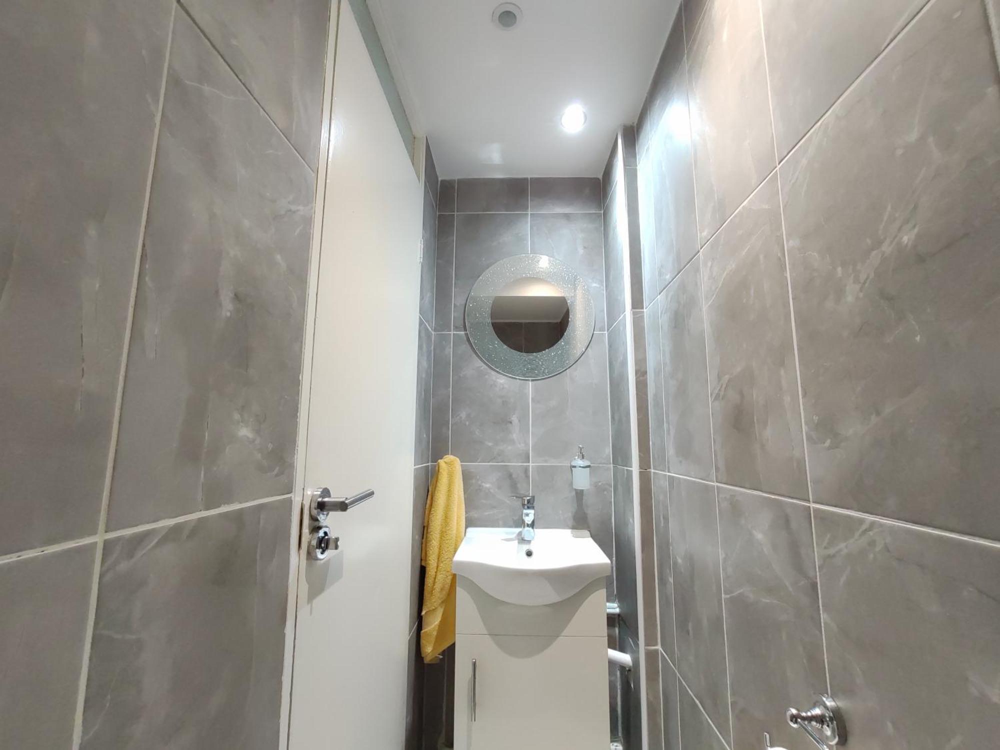South Ockendon Elegant 3-Bedroom Home, Sleeps Up To 5 Guest. מראה חיצוני תמונה