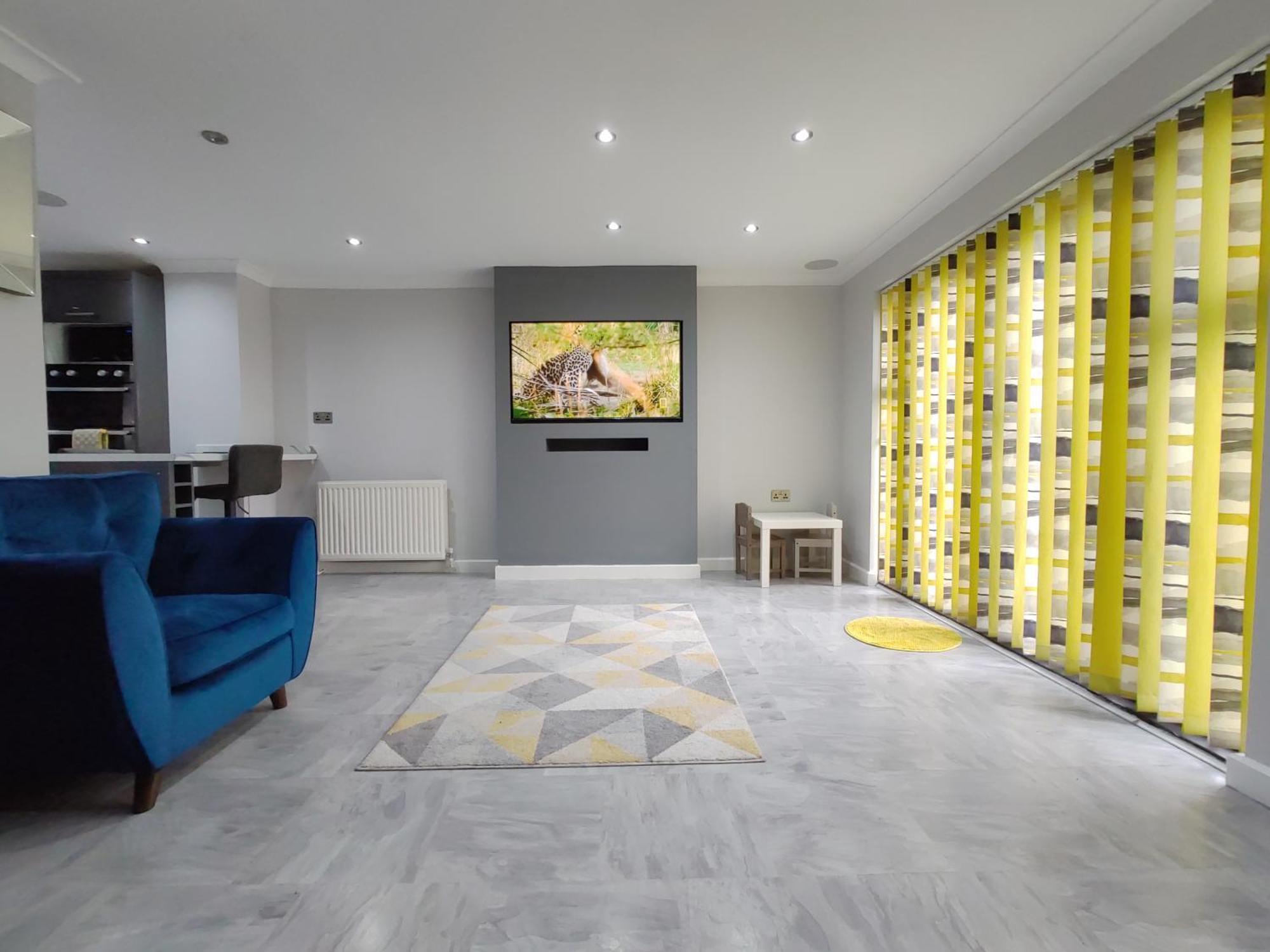 South Ockendon Elegant 3-Bedroom Home, Sleeps Up To 5 Guest. מראה חיצוני תמונה